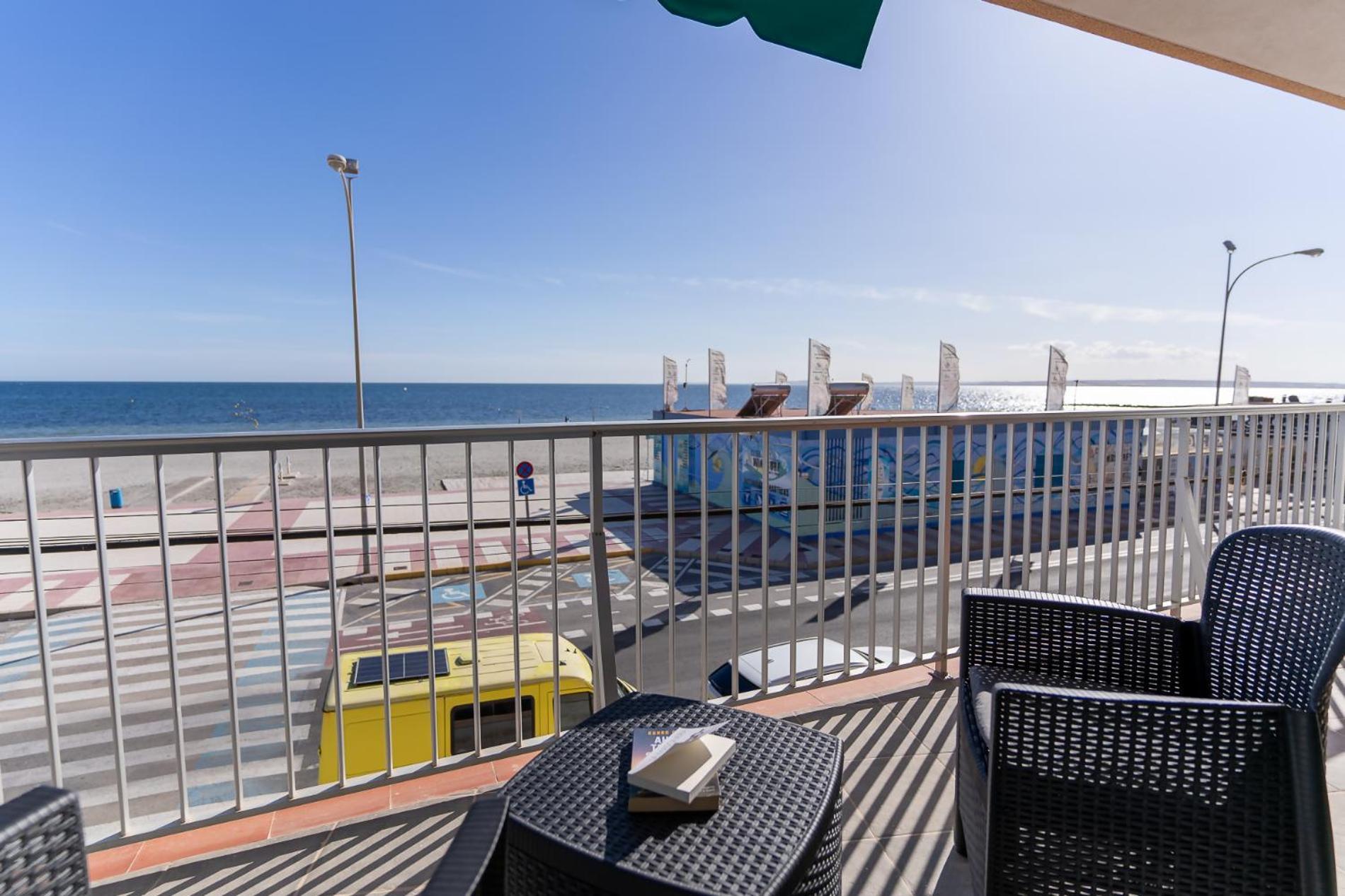 סנטה פולה Rentafive Primera Linea Terraza Reformado מראה חיצוני תמונה